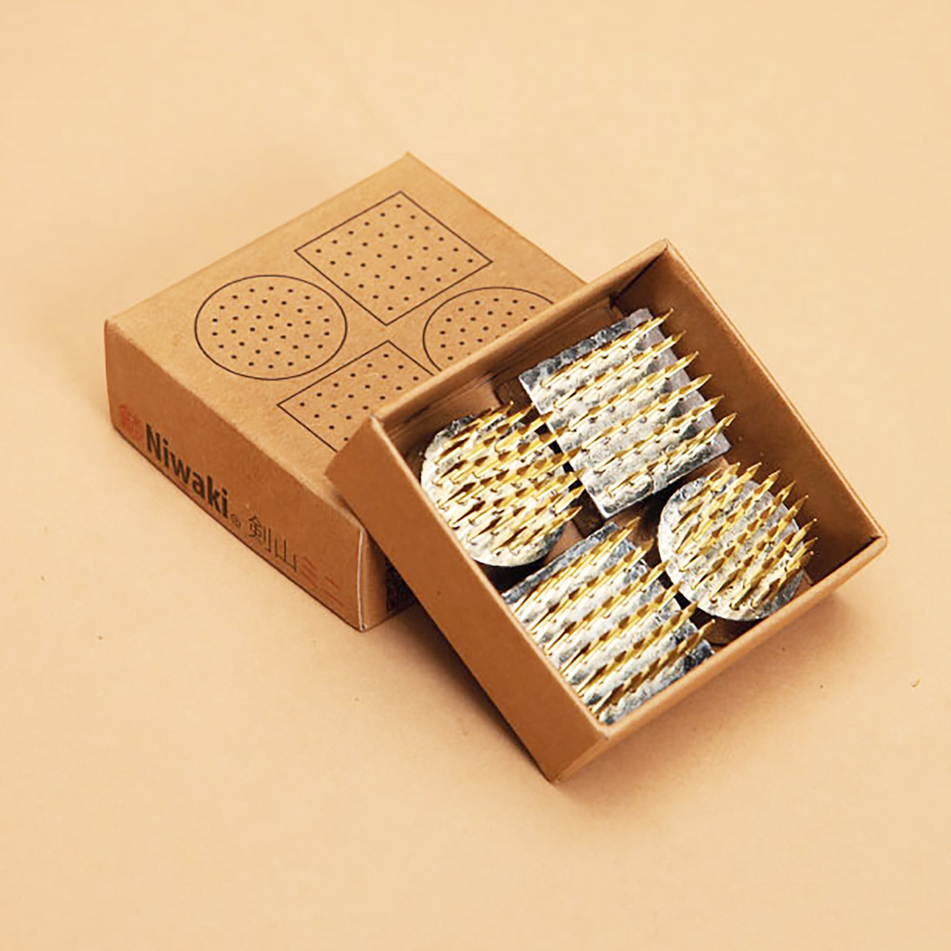 Niwaki Mini Kenzan Set – Mettowee Mint